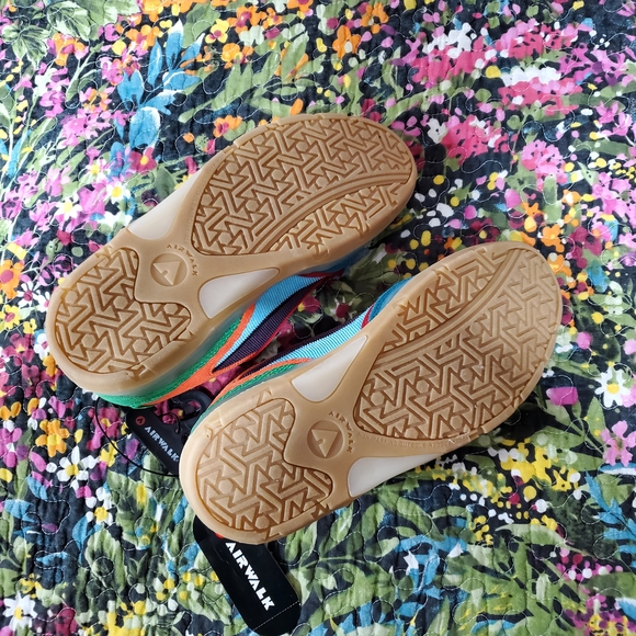 colorful big boy's size 6 sneakers by airwalk. nwt - Picture 11 of 11